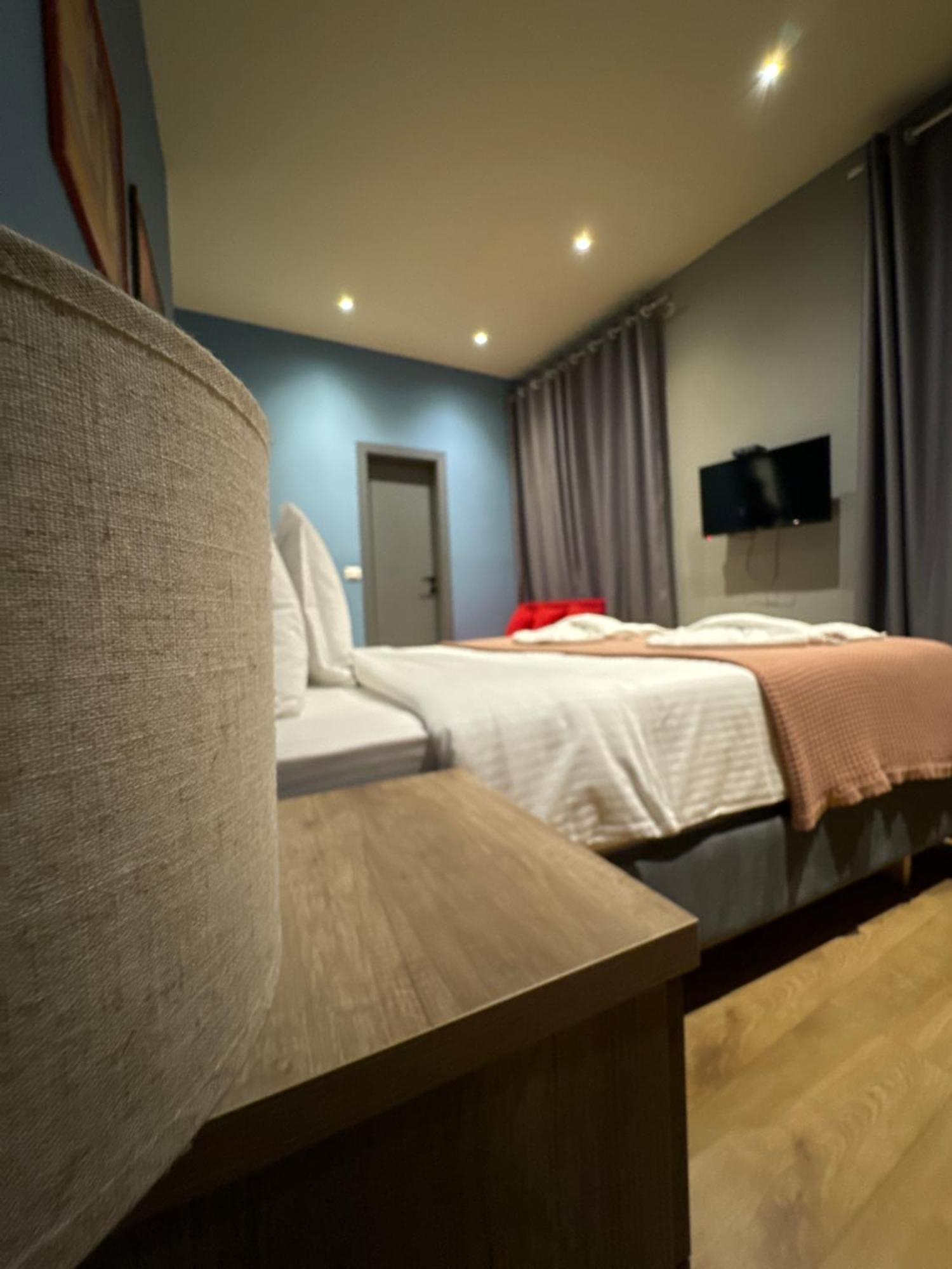 Hotel Tirona Τίρανα Εξωτερικό φωτογραφία