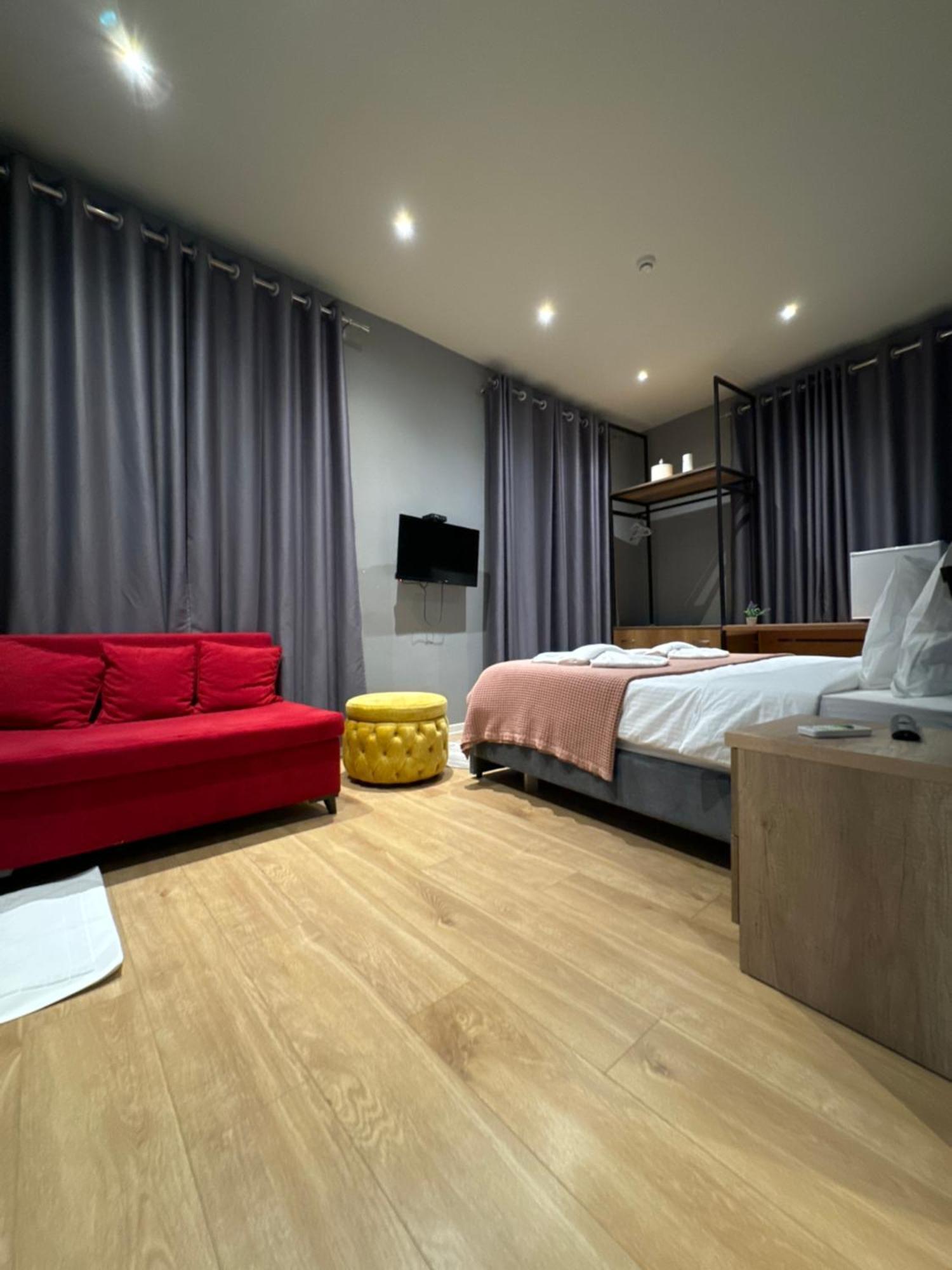 Hotel Tirona Τίρανα Εξωτερικό φωτογραφία