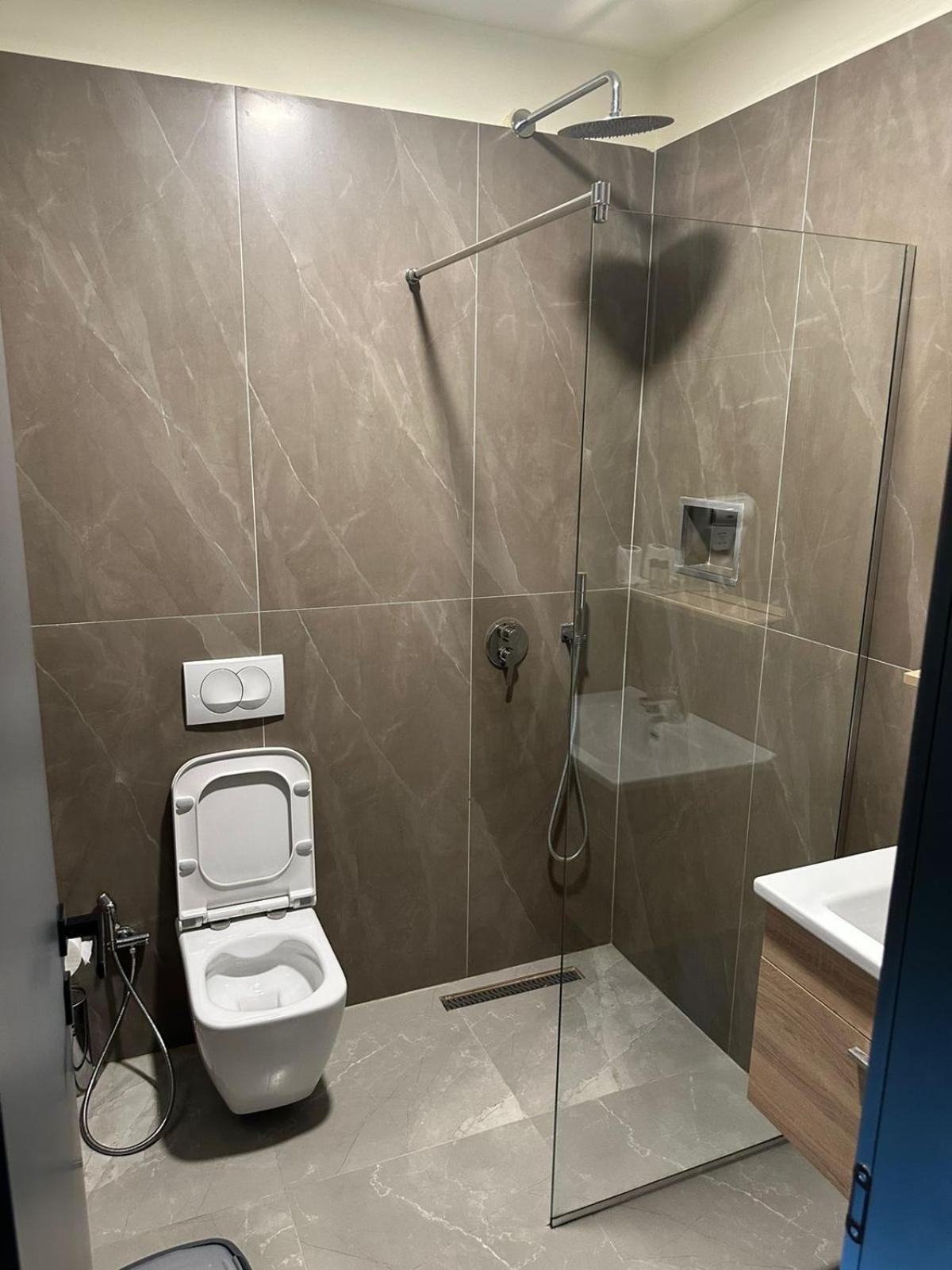 Hotel Tirona Τίρανα Εξωτερικό φωτογραφία